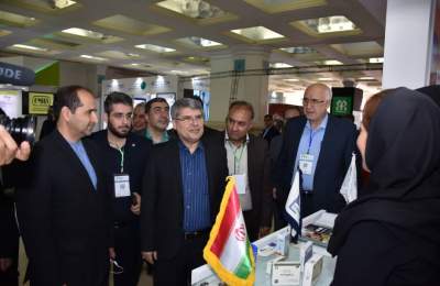 بازدید مدیرعامل هلدینگ آینده پویا از نمایشگاه بین المللی ایران فارما