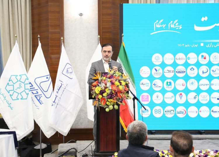 دکتر فتح‌الهی: مسئولان مکانیسم درستی برای اختصاص اعتبارات بخش دارو ایجاد کنند