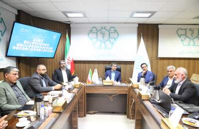حمایت بانک ملی و هلدینگ آینده پویا از طرح‌های نوآورانه شفادارو/ "رازی آنلاین" و "کال‌سنتر"؛ گامی بزرگ در دیجیتالی‌سازی صنعت توزیع دارو